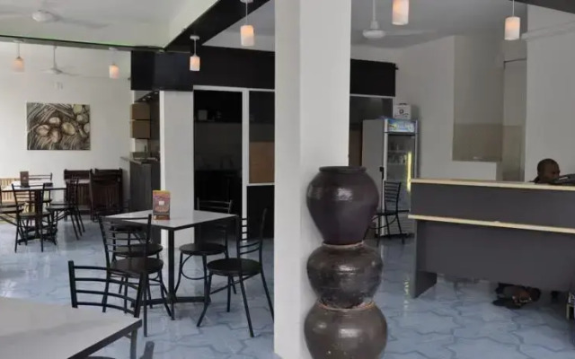 Atoll Seven Inn
