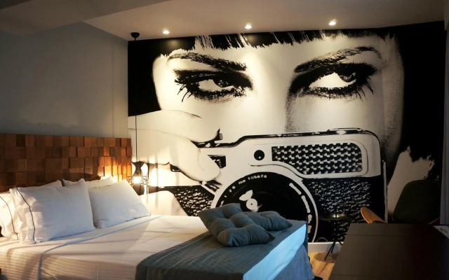 Apollon Library Suites