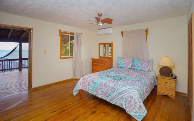 Roatan Ocean View- 2nd Floor 2 Bedroom Apts by RedAwning