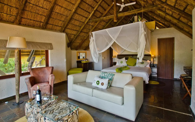 Tau Game Lodge