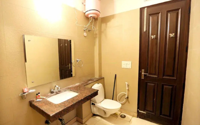 OYO Rooms Jaipuria Mall