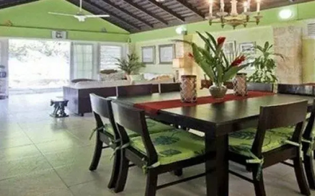 Paradise Beachfront Villas