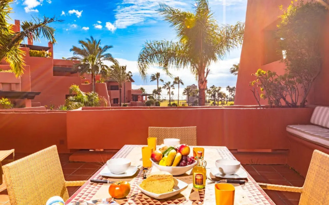 OleHolidays Torre Bermeja frente al mar y jacuzzi