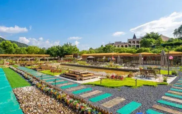 Kangquan Yunhai Hot Spring Hotel