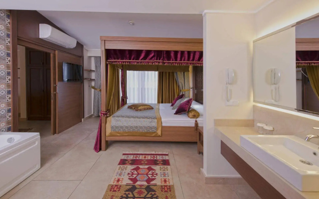 Alaaddin Beach Hotel - Adults Only