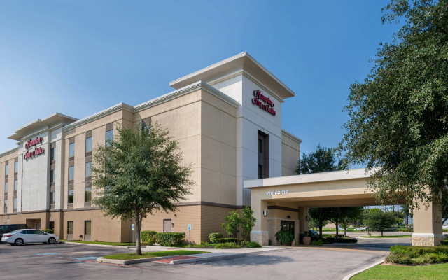 Hampton Inn & Suites Schertz