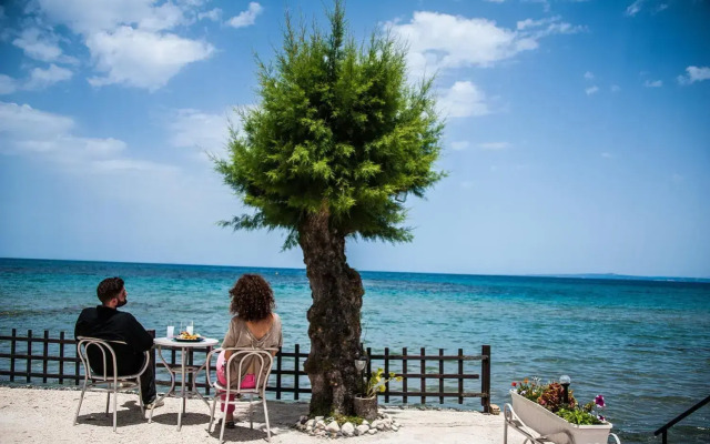 Mimoza Beach
