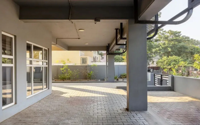 Treebo Treetops Inn - Anna Nagar