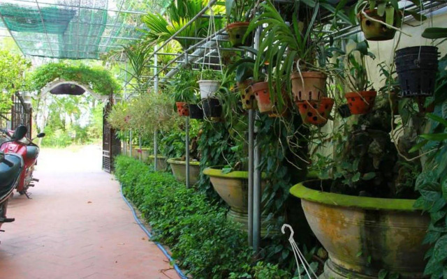 Leaf Homestay