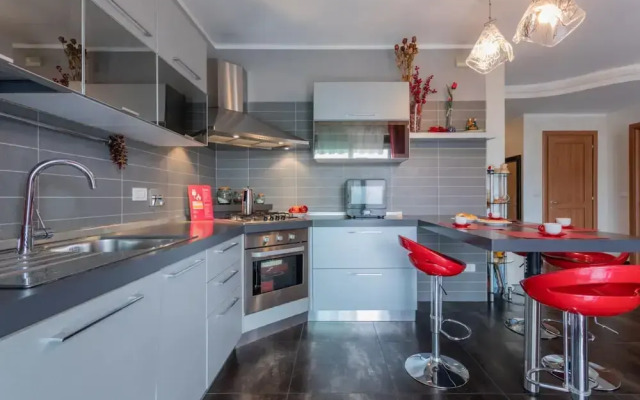 Perla Apartment With Garden by Wonderful Italy