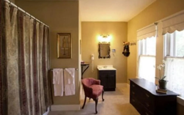 Magnolia Hotel