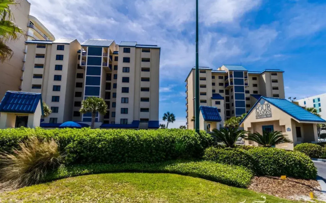 Four Seasons by Luxury Gulf Rentals