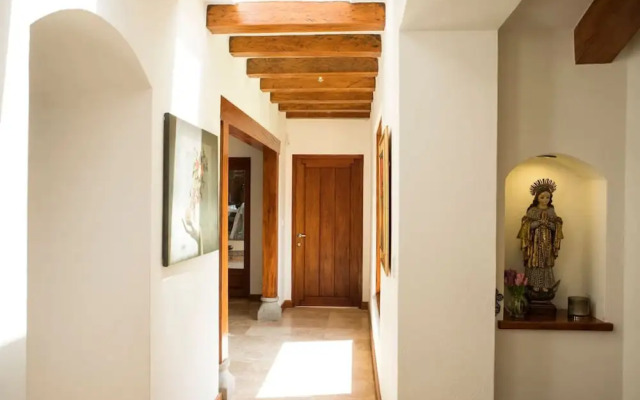 Luxury Guayllabamba House Gym Jacuzzi Parking Pool Wifi