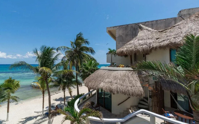 Playa Palms Beach Hotel