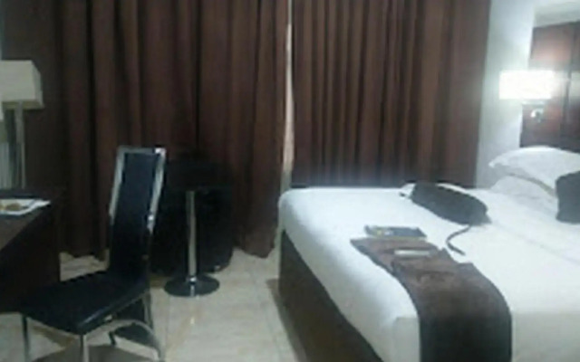 Geneva Hotel and Suites