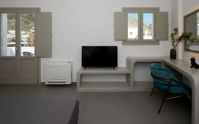 Mountain and Sea Suites