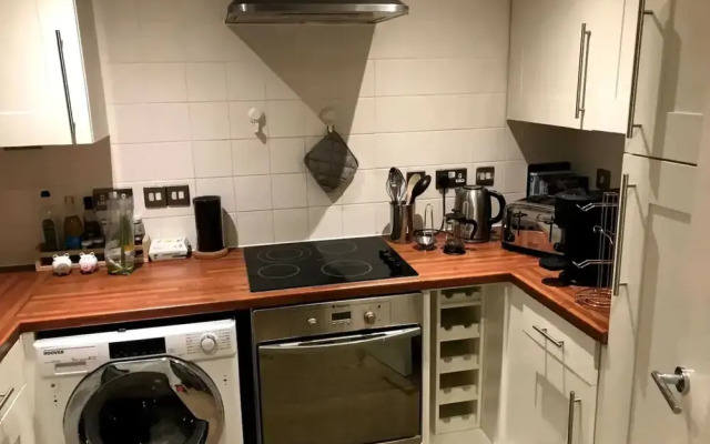 Cheerful 1 Bedroom Apartment in Camden