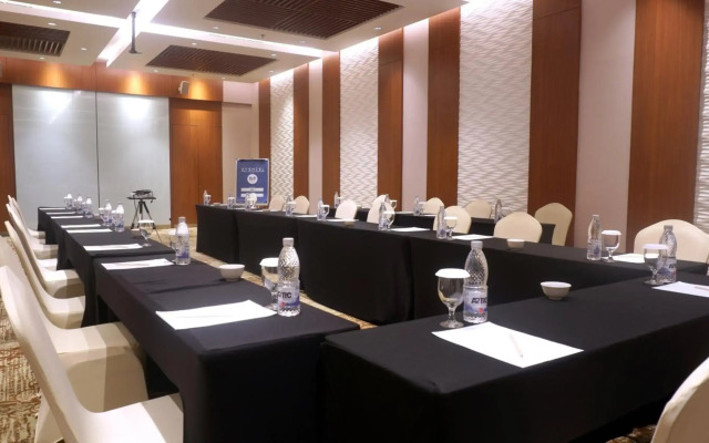 Avenzel Hotel & Convention Cibubur