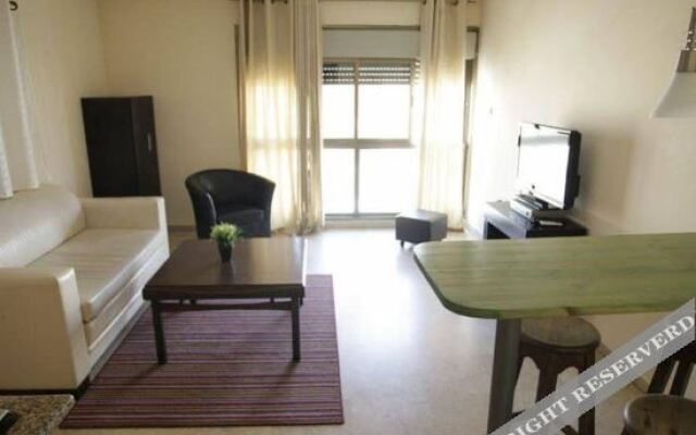 Dizengoff Beach Apartments