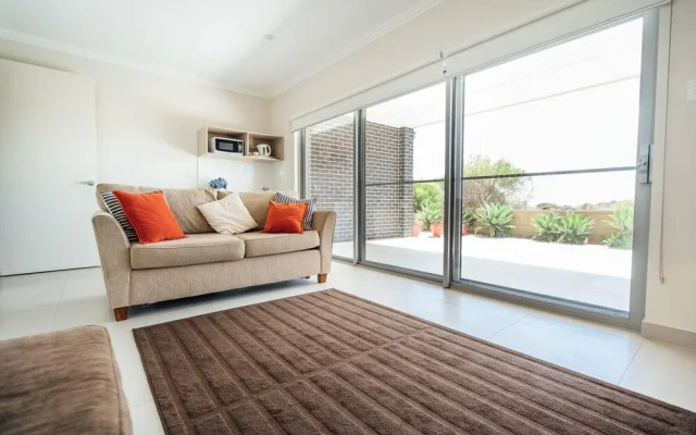 La Bella Vita-beachfront Living - Lift - Sunset Views