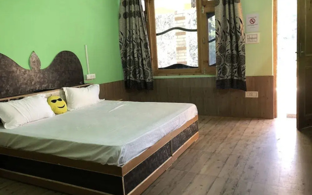 Moustache Kasol