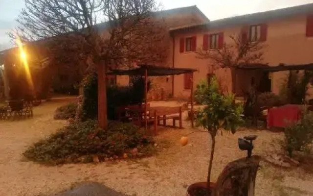 Agriturismo Con Cucina Tipica Nuova Scardua