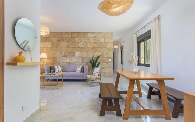 Glow Studios & Apartments in Batroun