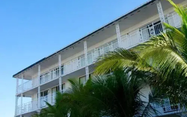 Surf Club Hotel