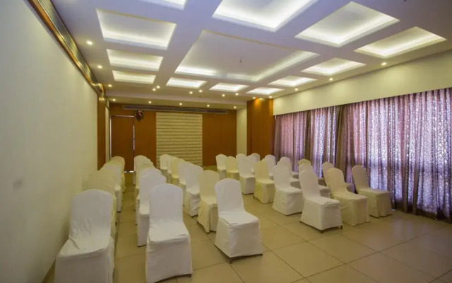 FabHotel Rathi Residency
