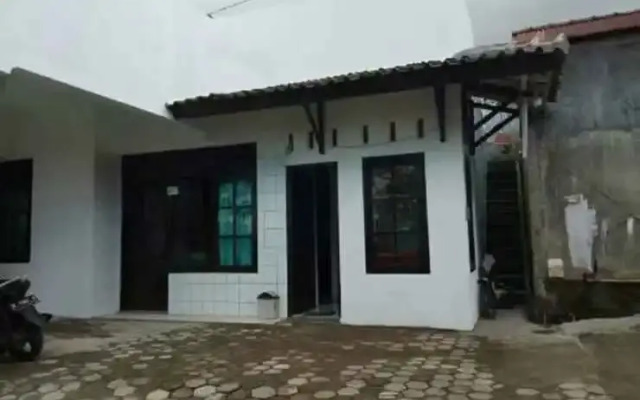 Hotel Teratai Putih