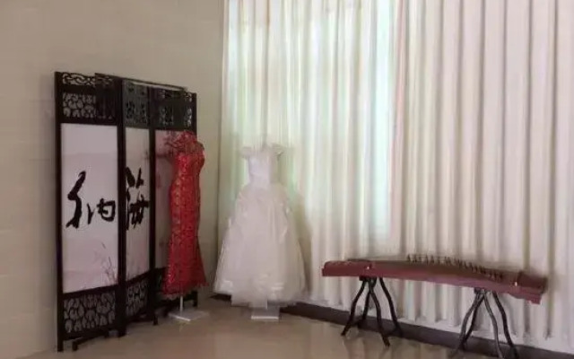 Sanya Linwang Haiyuan Business Hotel