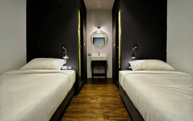 STrips the Poshtel - Hostel