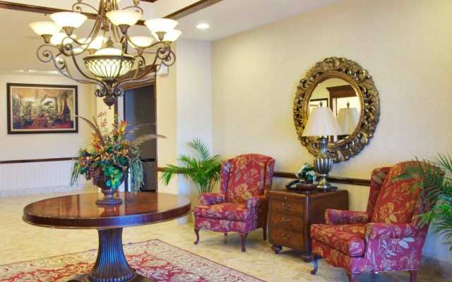 Holiday Inn Express & Suites Center by IHG