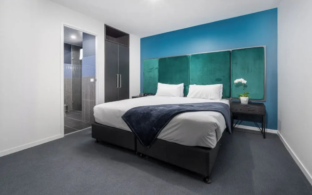 Oros Hotel and Apartments