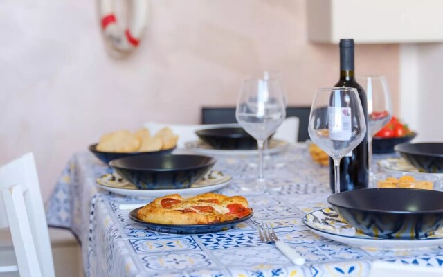 "luxury Villa San Foca Private Parking and Wi-fi"