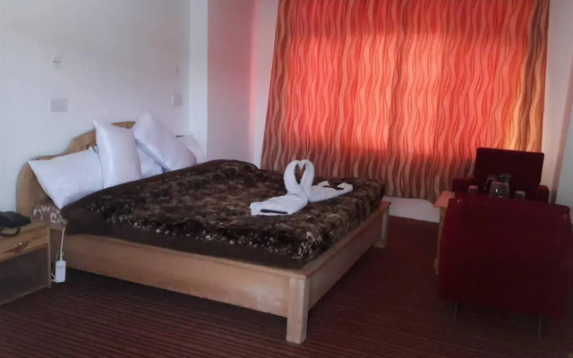 Hotel Poshimall