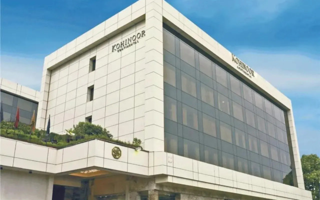 Hotel Kohinoor Continental, Airport