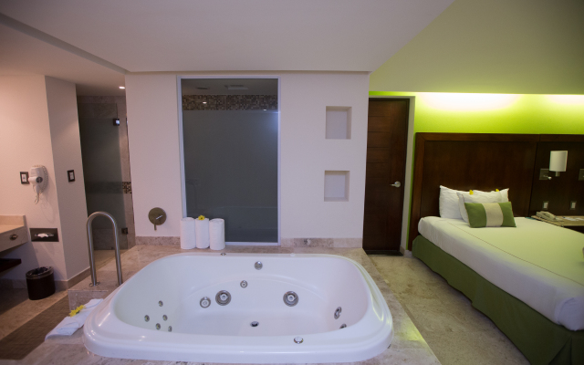 Azul Ixtapa Grand All Inclusive Suites & Spa