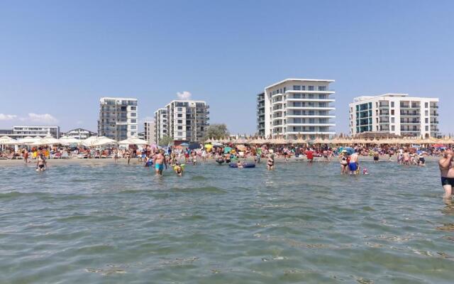 Belle Sea View Apartment Mamaia