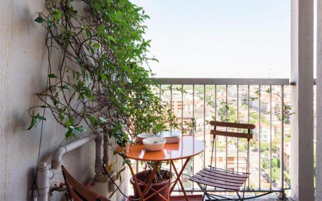 JOIVY Homey 1-Bed W/View Near Citylife