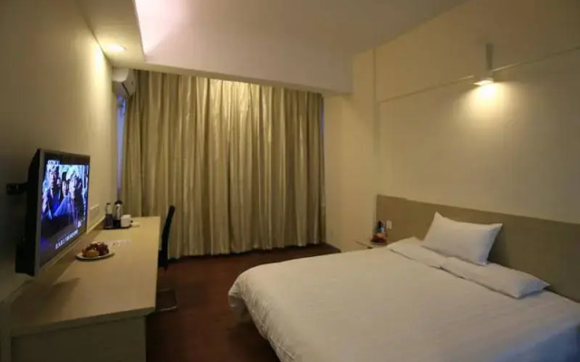 Hanting Express Xiamen Airport Branch Hotel