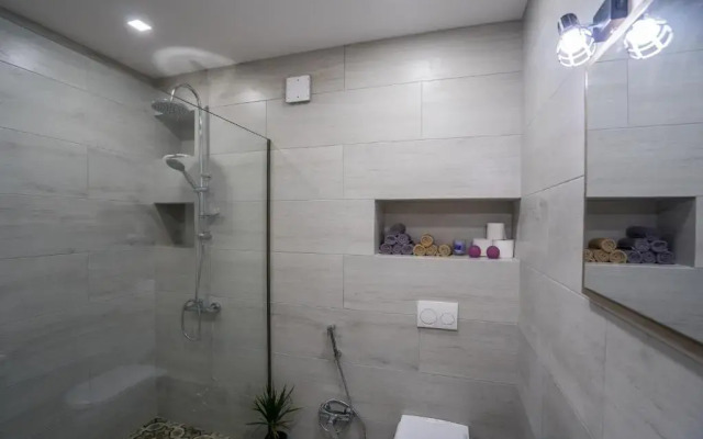 Spacious 76 qm Apartment Near City Center