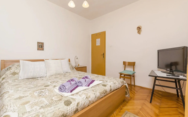 Guest House Roza
