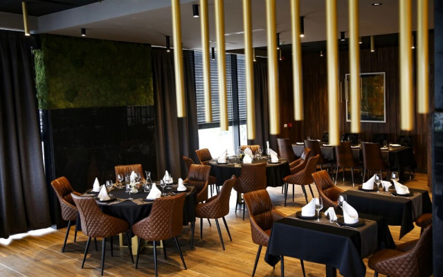 Premium Park Hotel