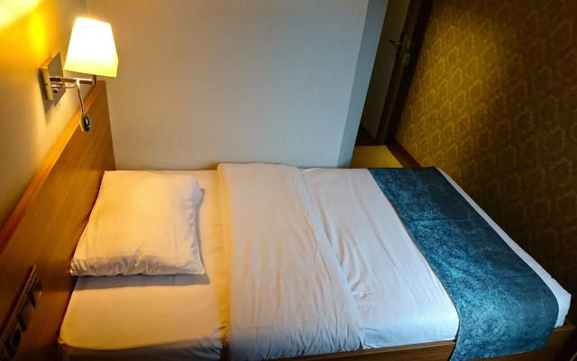 Nur Hotel