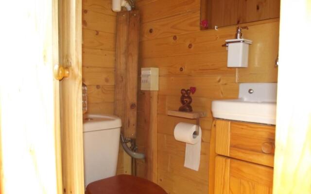 Au Cabanon Chez Nath - chbre d'hôtes - gîte