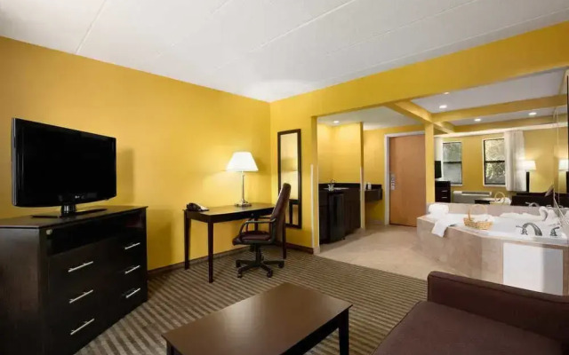 Days Inn Middleboro - Plymouth