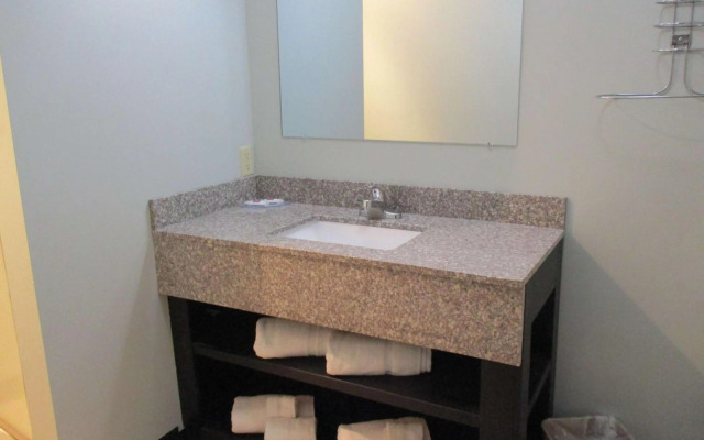 Motel 6 Shartlesville, PA