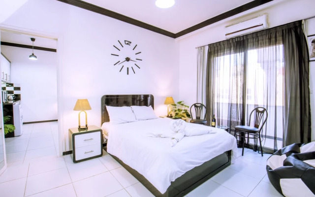 Sheraton Plaza - Central Hurghada by The New Marina