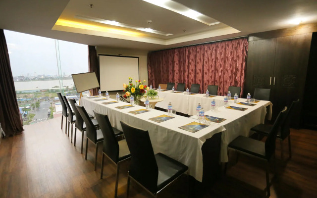 Gold Hotel Da Nang by Haviland